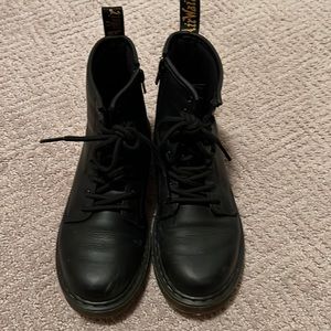 Dr. Martens black size 4
